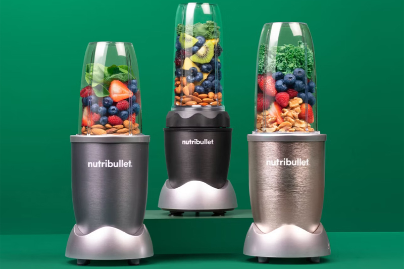 Nutribullet blenderit vihreällä taustalla